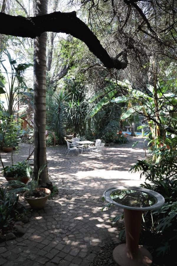 Brooklyn Guesthouses Pretoria-Noord Exterior foto